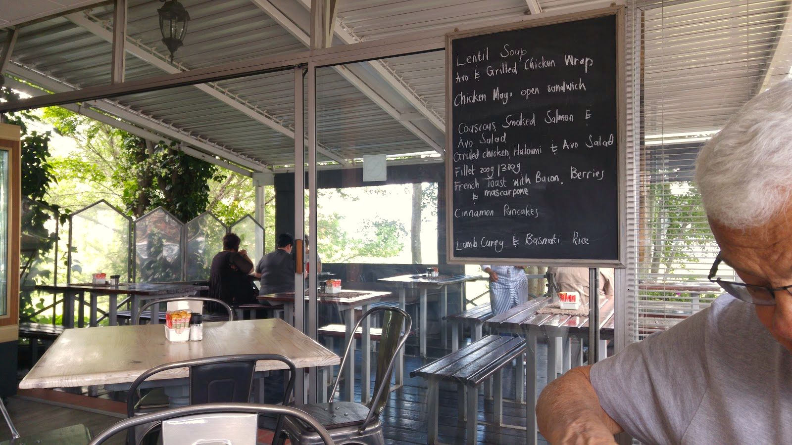 Die binnehof onder dak